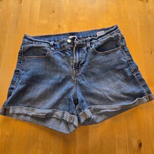 Ladies Old Navy Denim Jean Shorts Size 10 zipper button closure